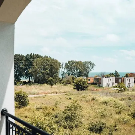 Lovely Near Kavatsi Apartament